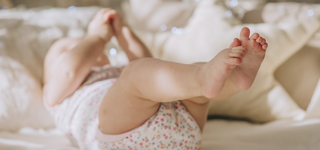 Badanie stawów biodrowych u noworodka i niemowlęcia: czemu to służy? Kiedy wykonuje się badanie USG? | paniDoktor