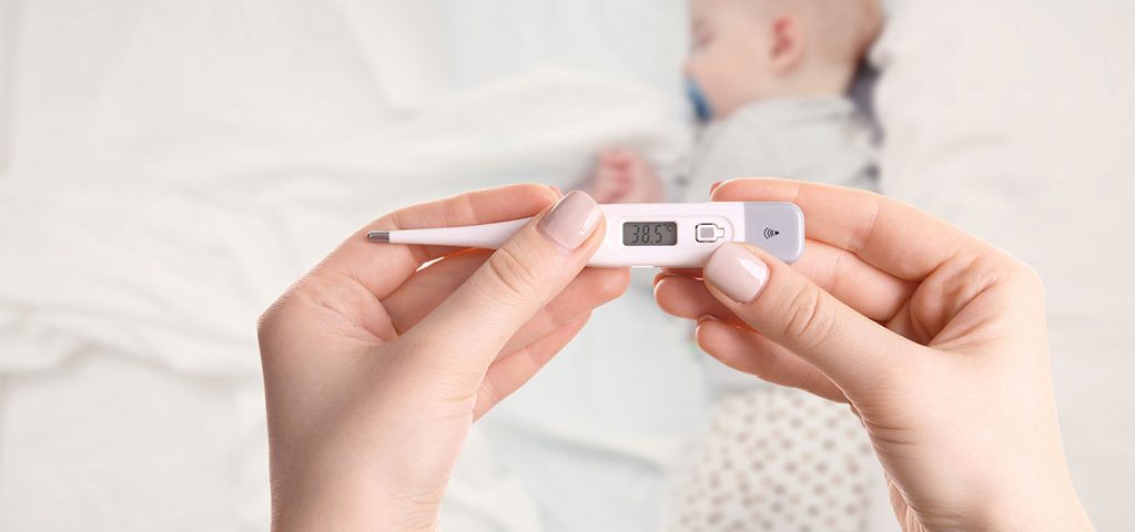 Jak prawidłowo mierzyć temperaturę u dziecka? Garść najważniejszych zasad | paniDoktor